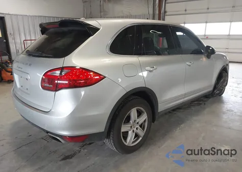 2012 Porsche Cayenne z USA, uszkodzony, nr VIN WP1AA2A23CLA09225